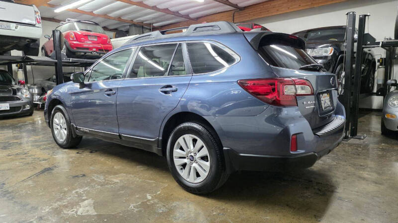 2017 Subaru Outback 2.5i Premium