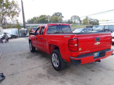 2017 Chevrolet Silverado 1500 Custom