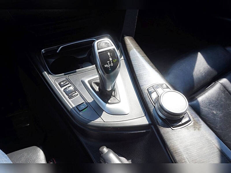 2018 BMW 3 Series 330i