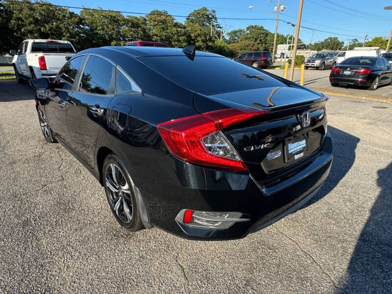 2018 Honda Civic Touring