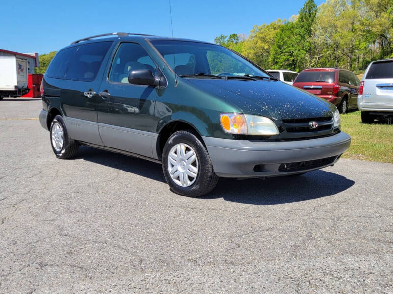 2000 Toyota Sienna LE