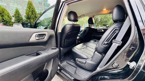 2019 Nissan Pathfinder SL