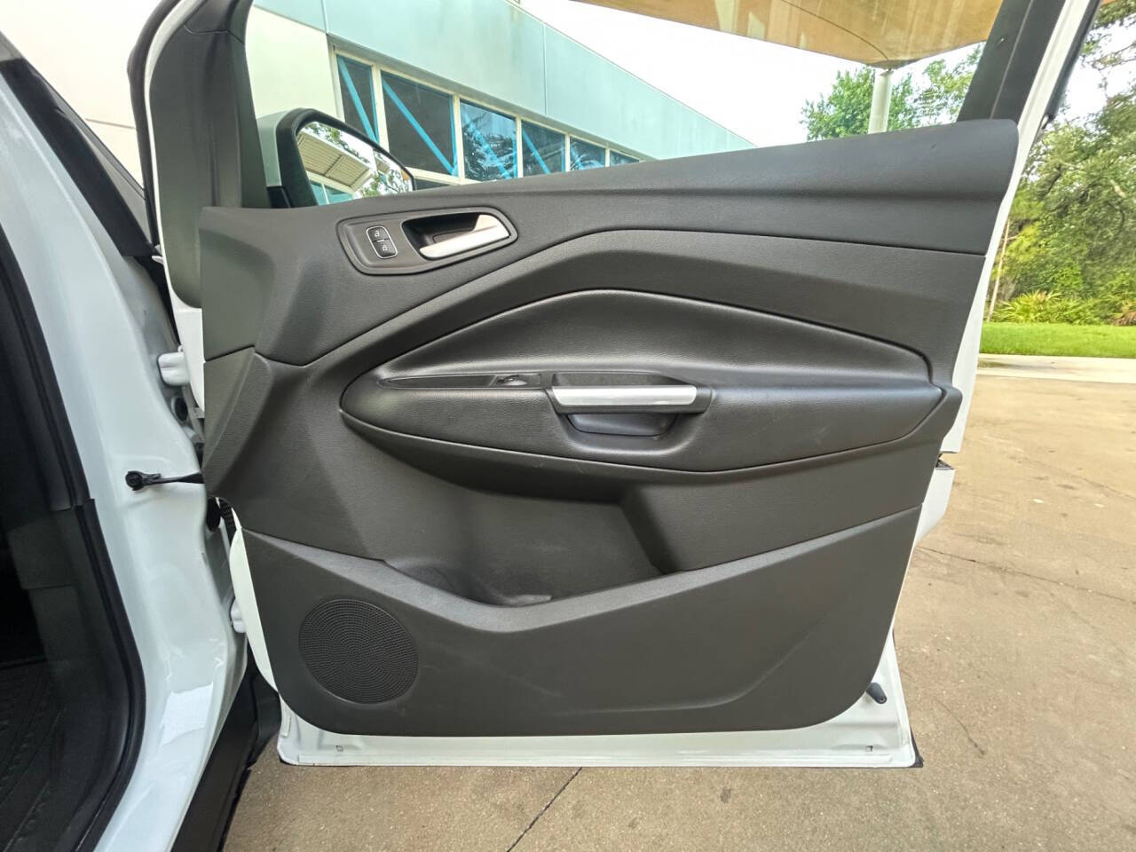 2017 Ford Escape 28