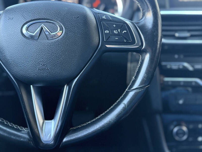 2018 Infiniti QX30 Premium