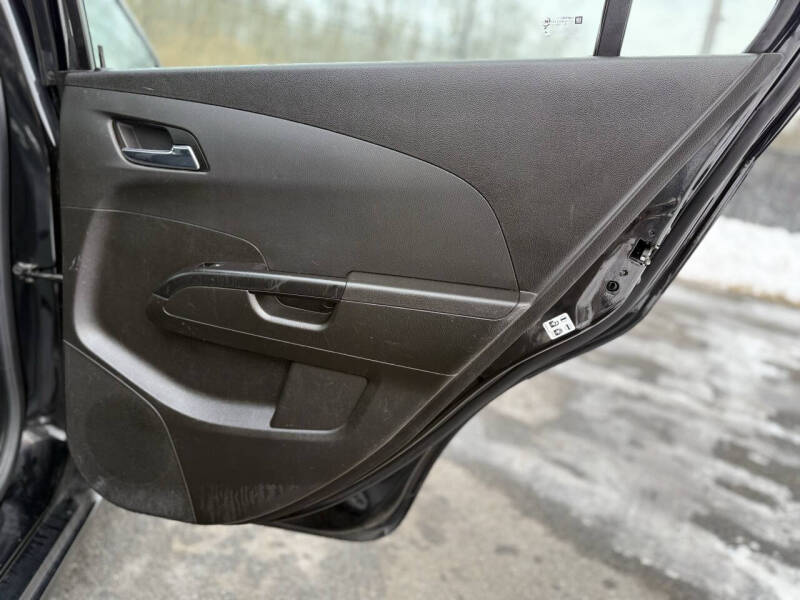 2019 Chevrolet Sonic LT Auto