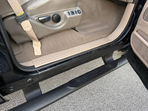 2004 Ford Excursion Eddie Bauer