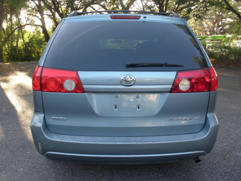 2007 Toyota Sienna CE 7-Passenger