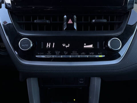 2025 Toyota Corolla Cross LE