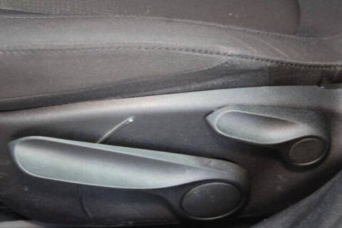 2015 Chrysler 200 LX