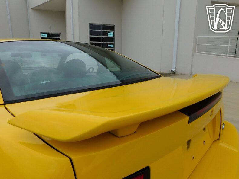 2004 Ford Mustang Mach 1 Premium