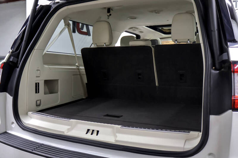 2020 Lincoln Navigator L Black Label