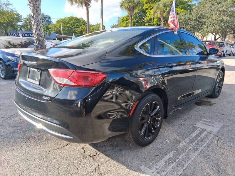 2015 Chrysler 300 Limited