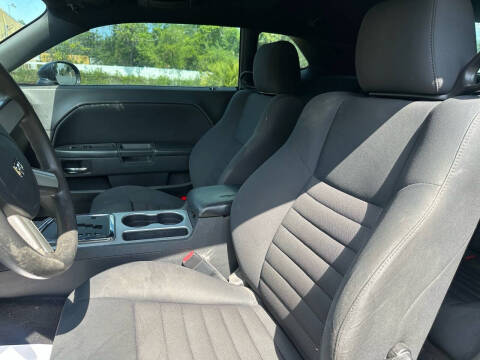 2010 Dodge Challenger SE