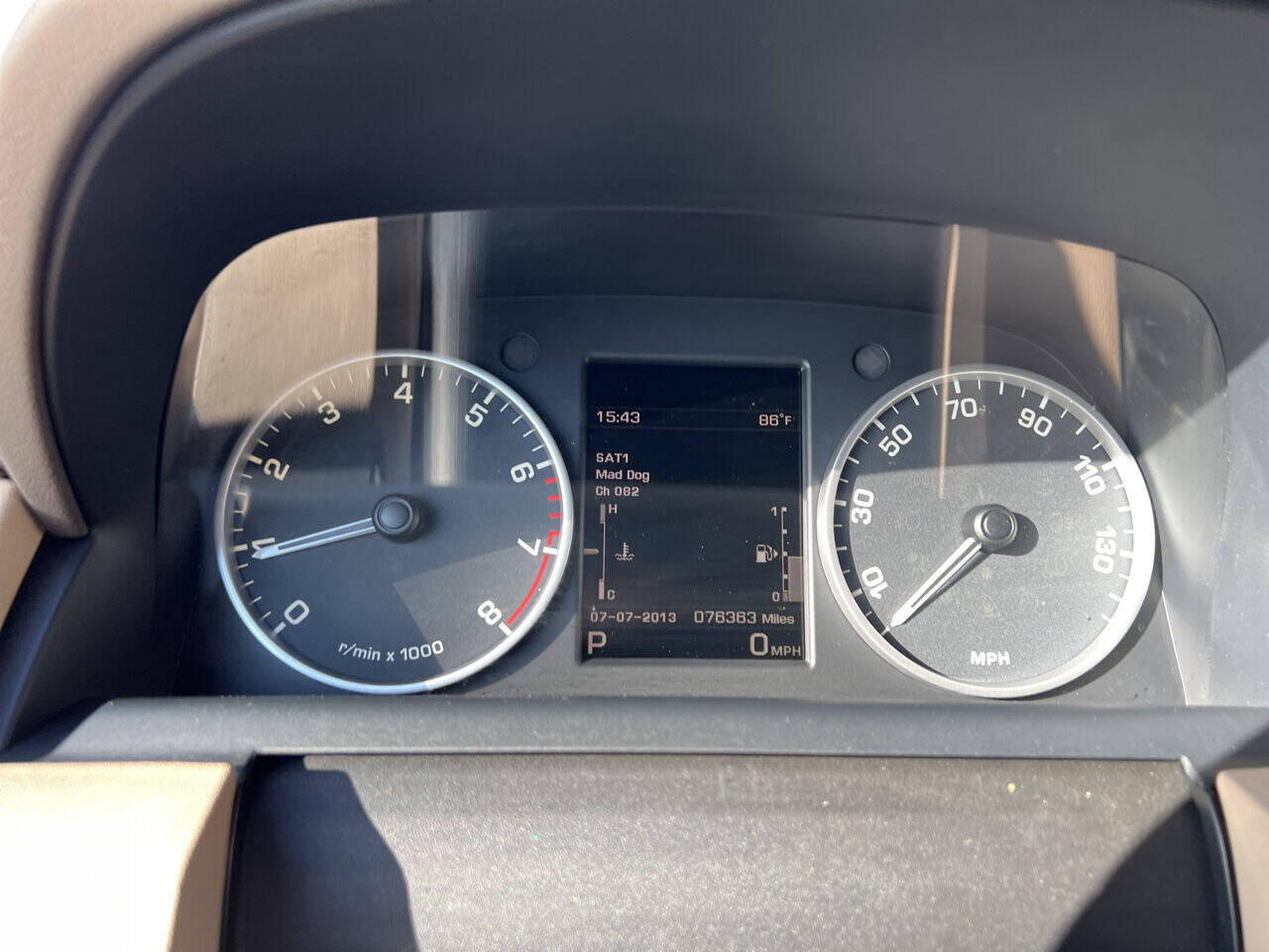 2016 Land Rover LR4  - $23,900