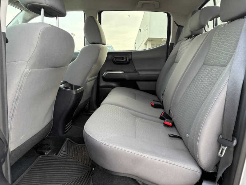 2018 Toyota Tacoma SR5 V6