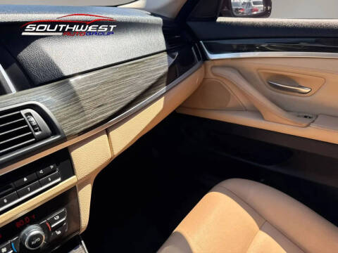 2016 BMW 5 Series 528i
