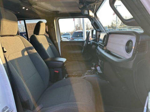 2024 Jeep Gladiator NightHawk