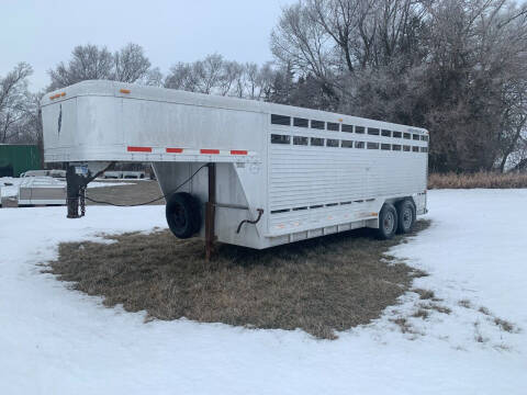 1999 Featherlite Livestock Trailer 20'