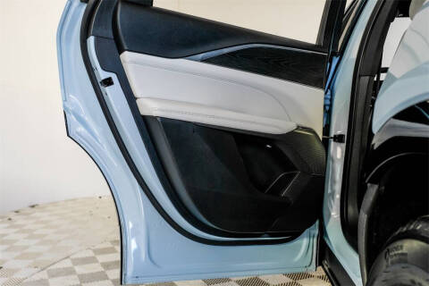 2024 Cadillac LYRIQ Luxury 1