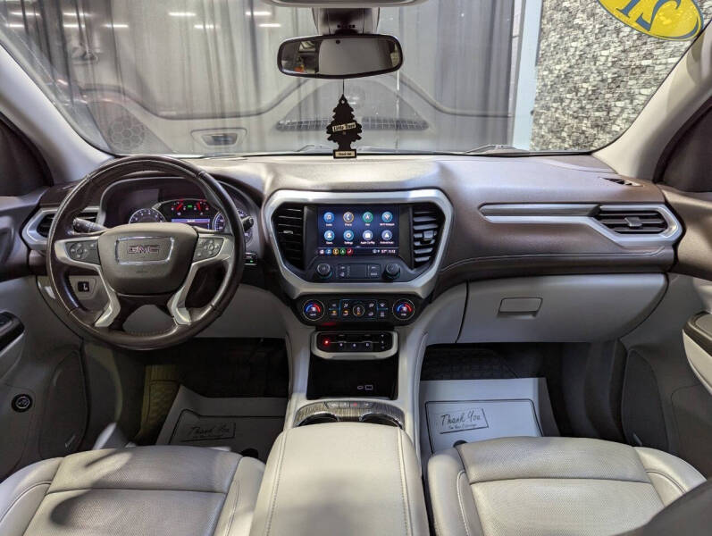 2021 GMC Acadia SLT