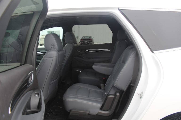 2022 Buick Enclave Essence