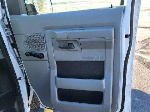 2011 Ford E-Series E-350 SD XL