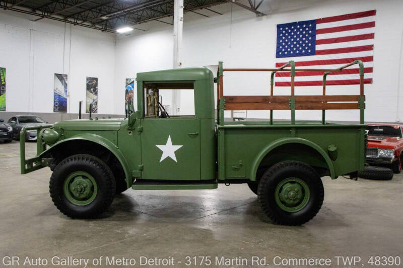 1963 Dodge M37