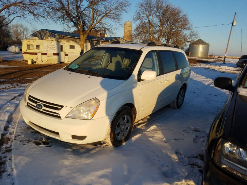 2006 Kia Sedona for sale at B&M Auto Sales and Service LLP in Marion SD