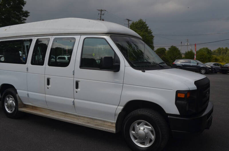 2009 Ford E-Series E-250