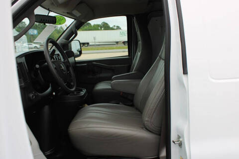 2025 GMC Savana 2500