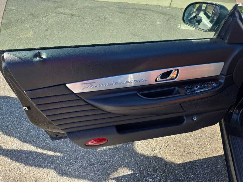 2003 Ford Thunderbird