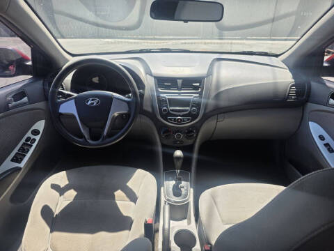 2013 Hyundai Accent GLS