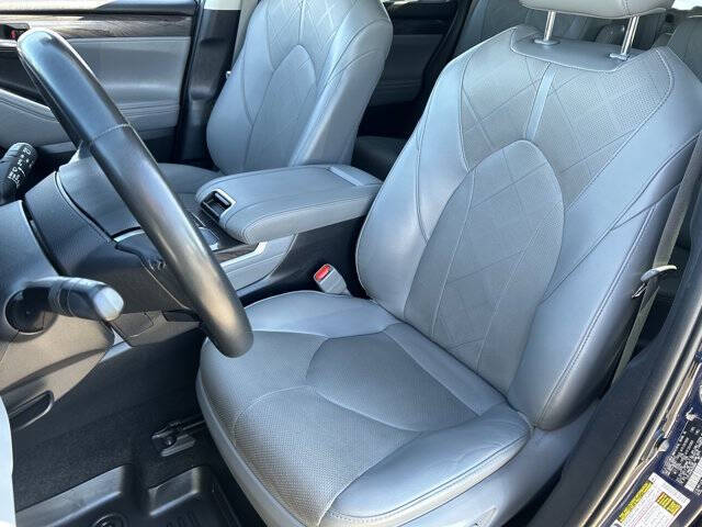 2021 Toyota Highlander Platinum