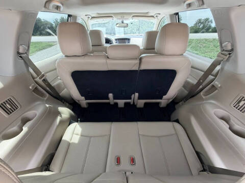 2017 Nissan Pathfinder Platinum