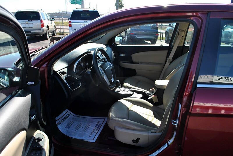 2011 Chrysler 200 for sale at Juicy Motors in Corpus Christi, TX