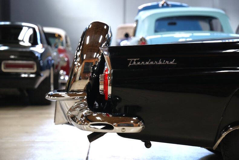 1956 Ford Thunderbird