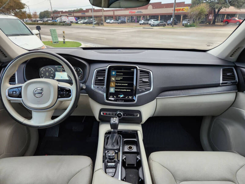 2020 Volvo XC90 T5 Momentum