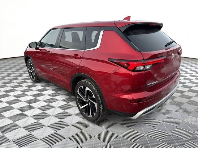 2024 Mitsubishi Outlander SE