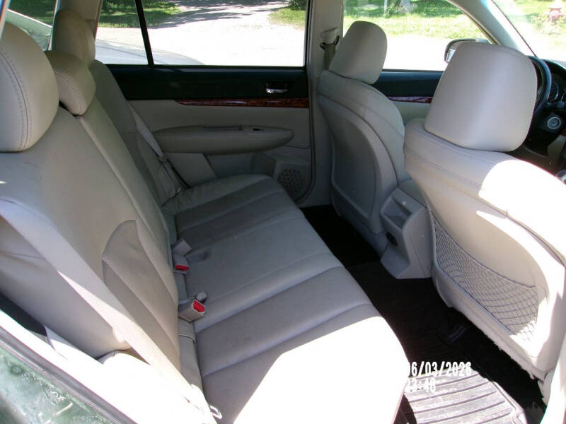 2011 Subaru Outback 2.5i Limited
