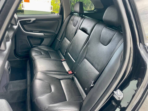 2015 Volvo XC60 T5 Drive-E Premier