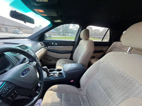 2016 Ford Explorer