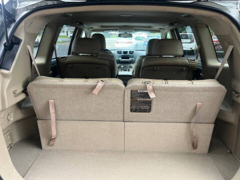 2011 Toyota Highlander SE