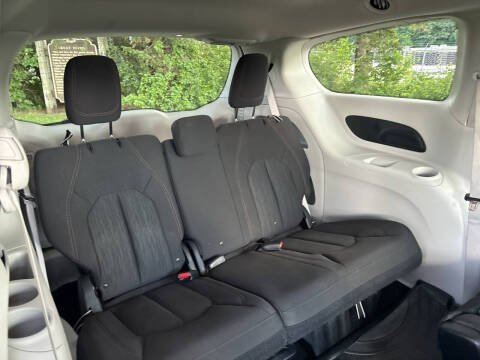 2018 Chrysler Pacifica Touring Plus