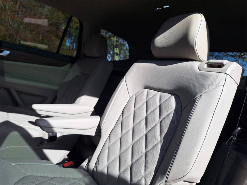 2026 Volkswagen Atlas SEL Premium R-Line 4Motion