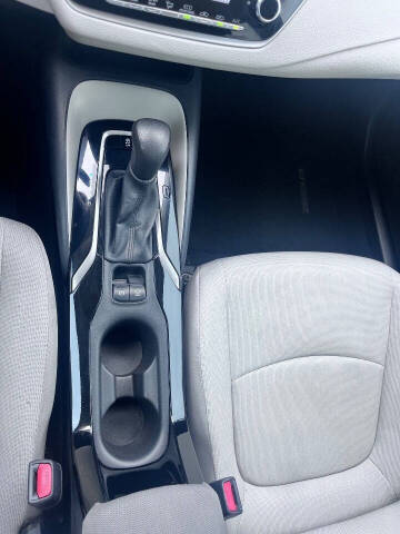 2022 Toyota Corolla LE