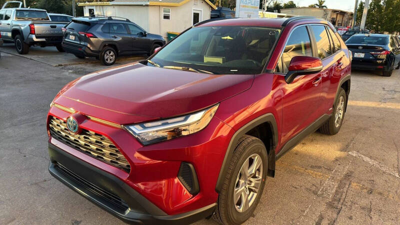 2024 Toyota RAV4 Hybrid LE