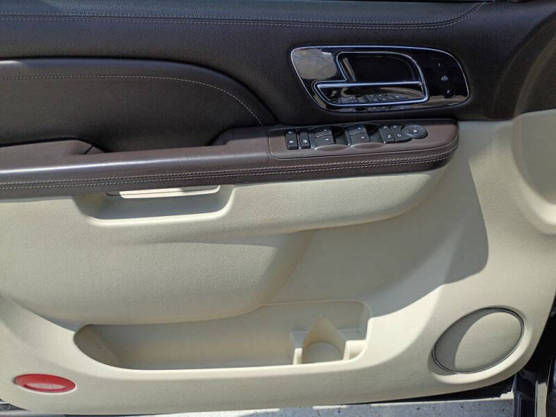 2011 Cadillac Escalade ESV Platinum Edition