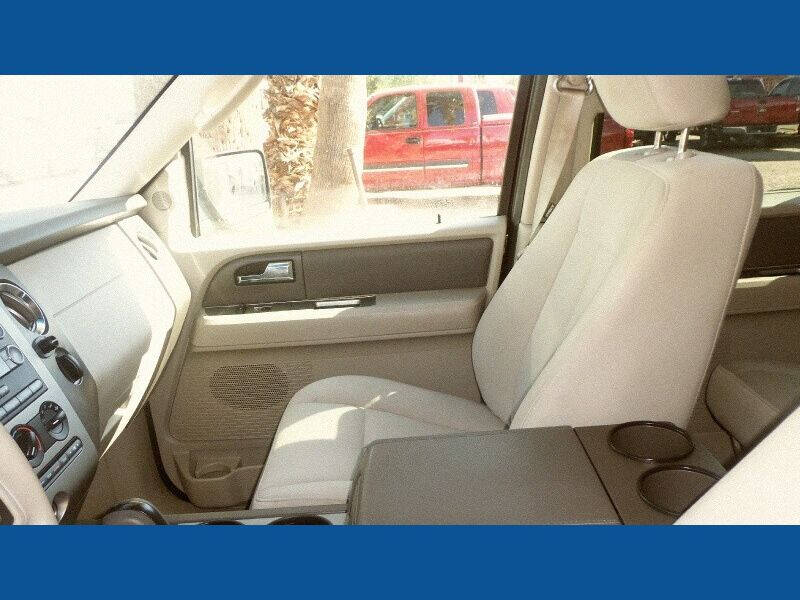 2011 Ford Expedition EL XLT