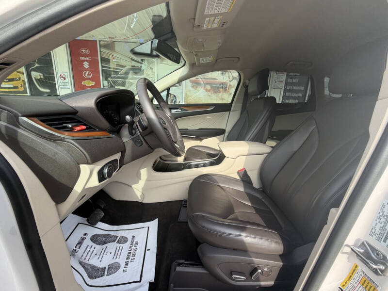 2019 Lincoln MKC Select
