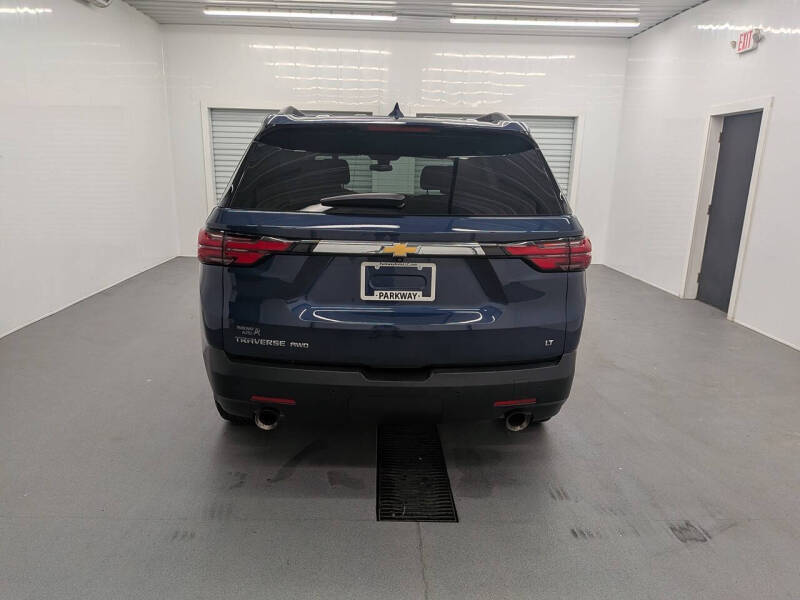 2022 Chevrolet Traverse LT Cloth